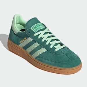 Adidas handball spezial collegiate green / semi green spark excellent condition
